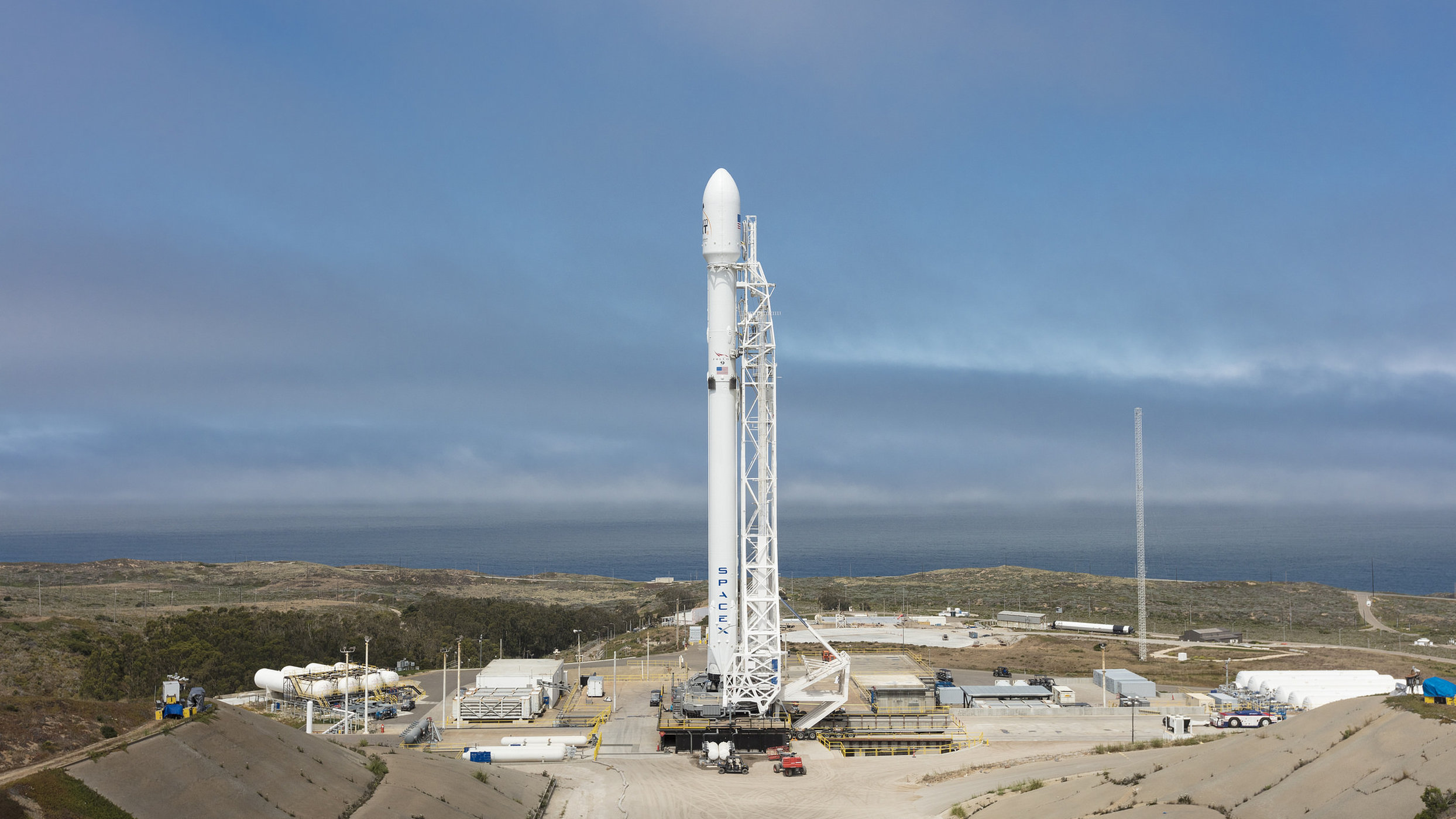 SpaceX Rocket to Launch 10 Satellites Early Monday: How to Watch Live - Space.com