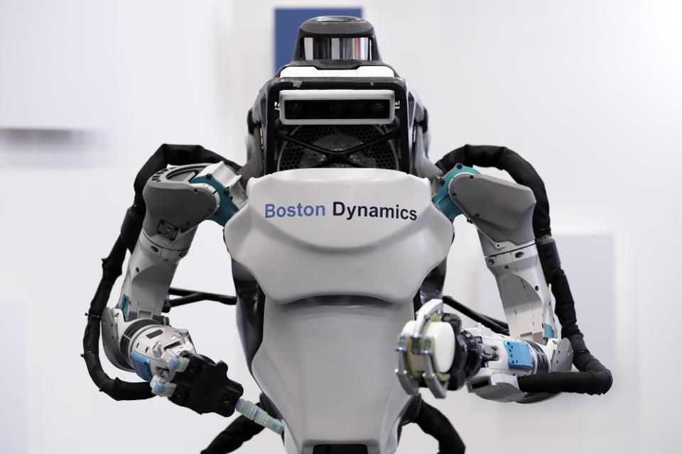 Watch Boston Dynamics Creepy Robot Dogs Team Up To Enter Your Nightmares