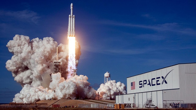 China and Europe love SpaceXs new Falcon Heavy rocket. Does NASA?