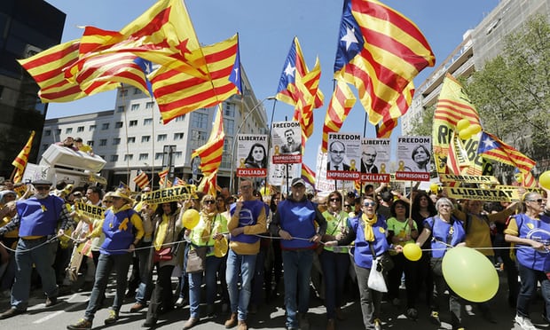 Catalan protesters call for return of jailed or exiled leaders