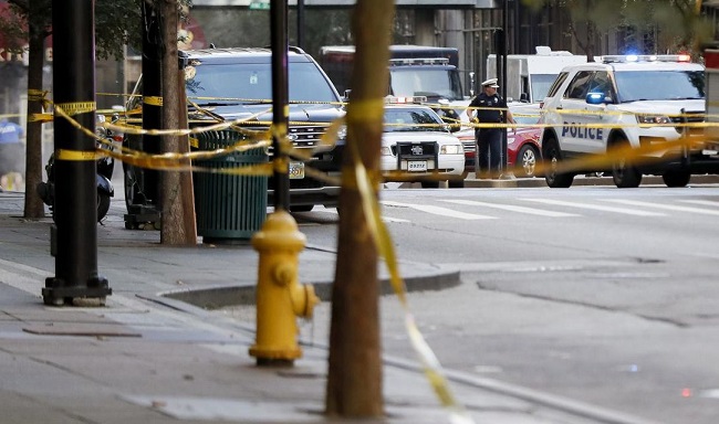 Four dead, including gunman, in Cincinnati bank shooting