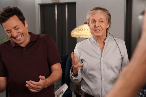 Jimmy Fallon and Paul McCartney shock unsuspecting 30 Rock visitors with elevator prank