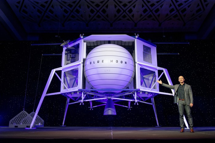 Jeff Bezos Builds a Moon Ship