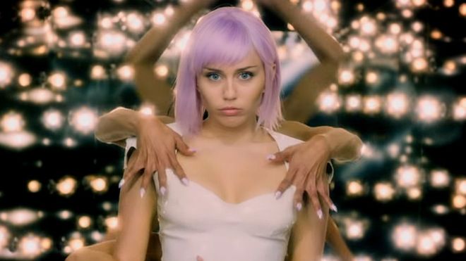 Miley Cyrus Says Her Black Mirror Episode Is ‘Outrageously Out There’