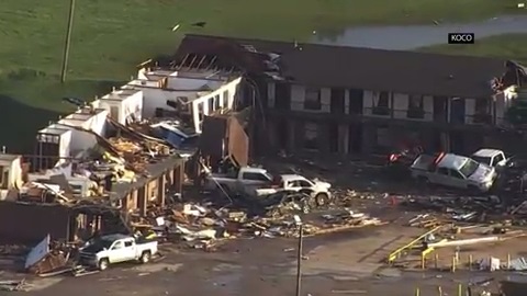 Large and dangerous tornado strikes near Dayton, Ohio