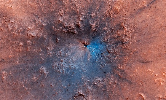 Mars has a brand new crater, and it sure is pretty