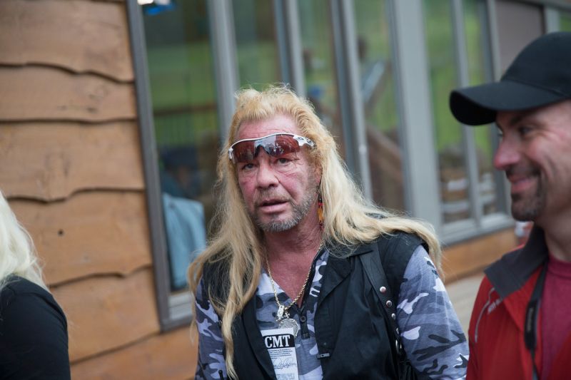 Dog the Bounty Hunter vows to track down whoever stole Beth Chapmans belongings: Watch out. Dog is coming for you