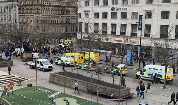 Manchester stabbing: Police seal off Piccadilly Gardens as ‘people seen on ground
