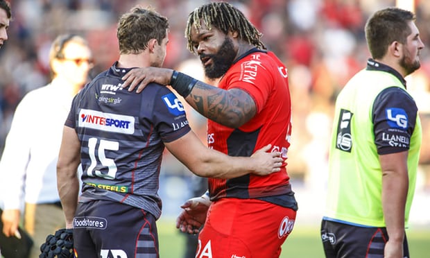 Bittersweet return for Leigh Halfpenny as Scarlets lose at Toulon