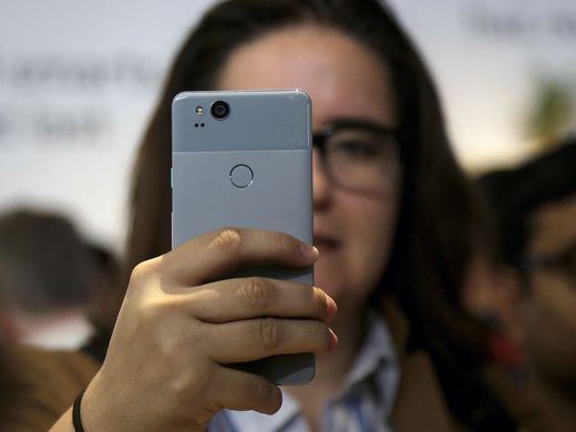 Google Pixel 2 XL and Pixel 2: Google unveils its iPhone rival