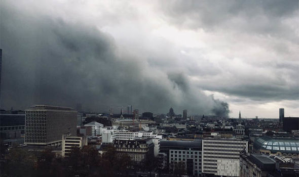 Huge ‘toxic’ cloud engulfs Brussels - Locals told to STAY INDOORS as 200 evacuated