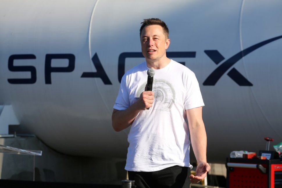 Rocket Maker SpaceX Raises Another $100 Million