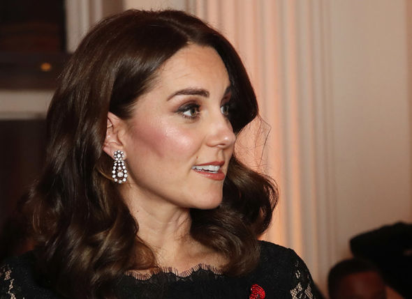 Kate Middleton COPIES Meghan Markles style in black lace dress at charity gala dinner