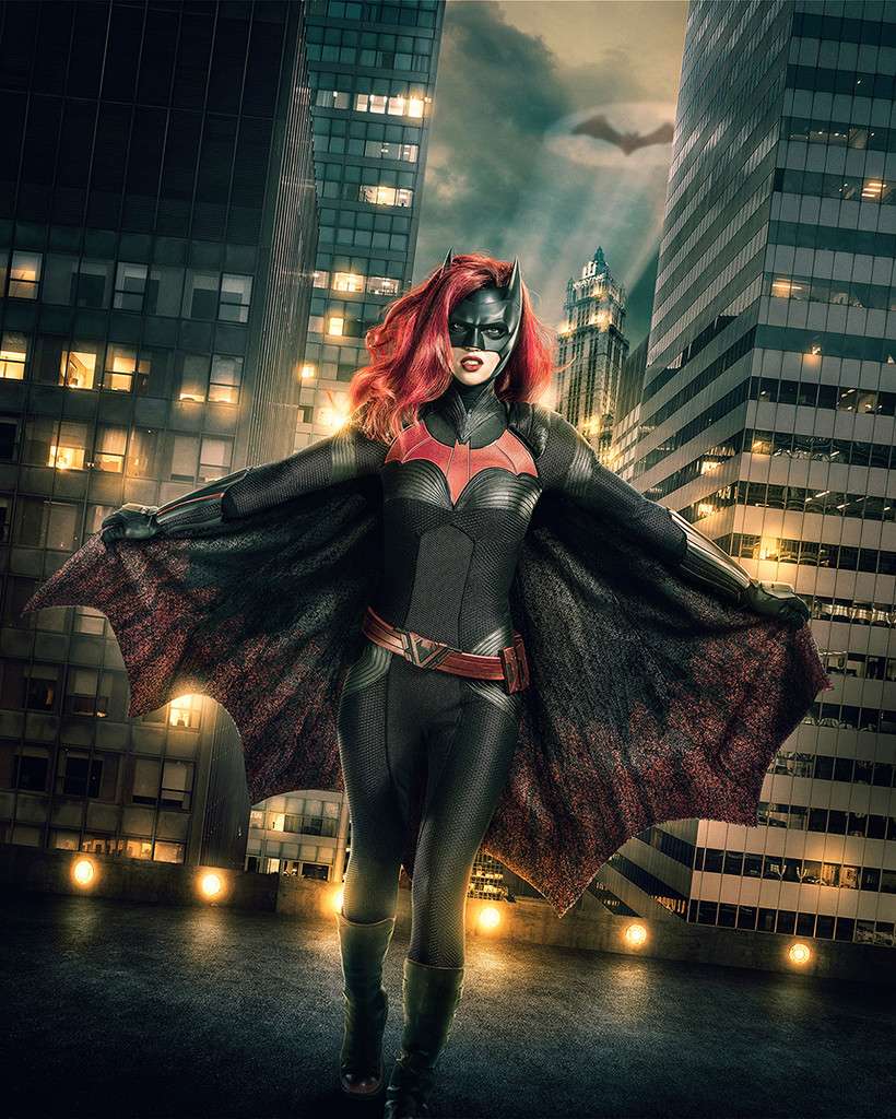 Ruby Rose Looks Awesome as Batwoman in First Look at the 2018 Arrowverse Crossover