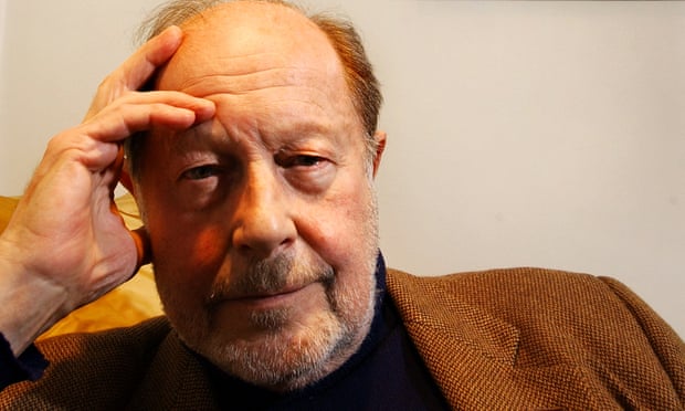 Nicolas Roeg, director of Dont Look Now and Walkabout, dies aged 90