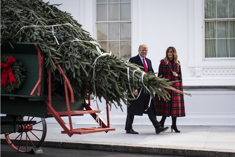 Melania Trump Has Unveiled the 2018 White House Christmas Decorations