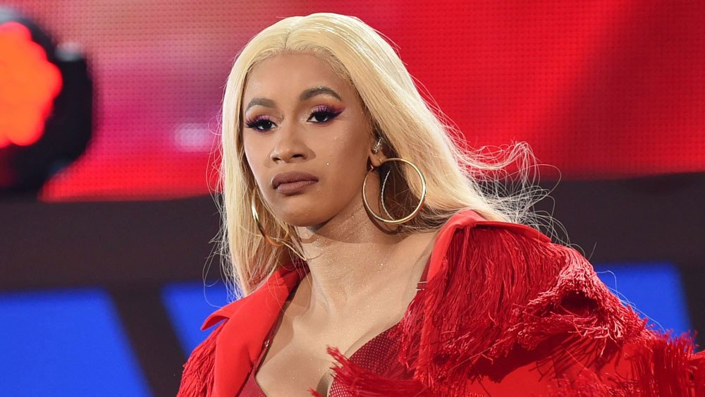 Offset Crashes Cardi B’s Set at Rolling Loud Festival (Watch)