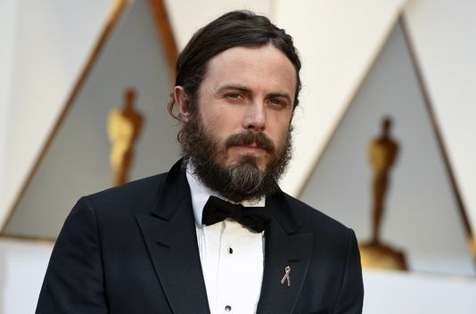 Casey Affleck withdraws from presenting best-actress award at Oscars
