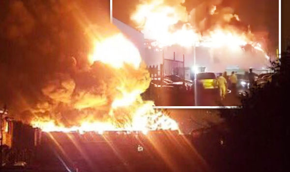 London in FLAMES: Massive fireball in the sky in capital as firefighters rush to scene