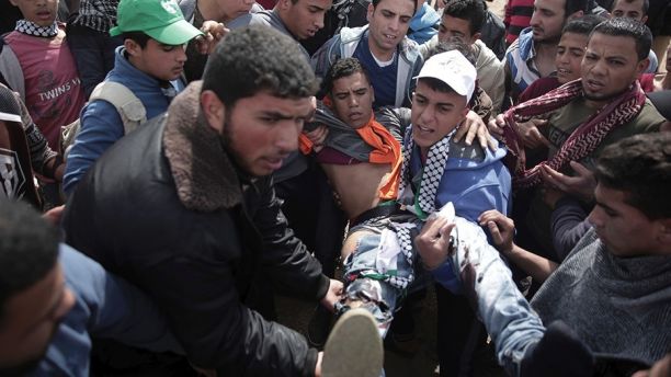 At least 6 dead, 500 hurt after clashes along Israel-Gaza border
