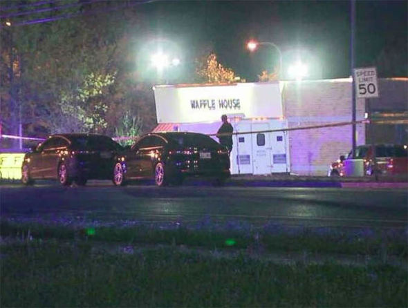 Waffle House shooting: Naked gunman opens fire in Nashville restaurant - 3 dead, 4 injured