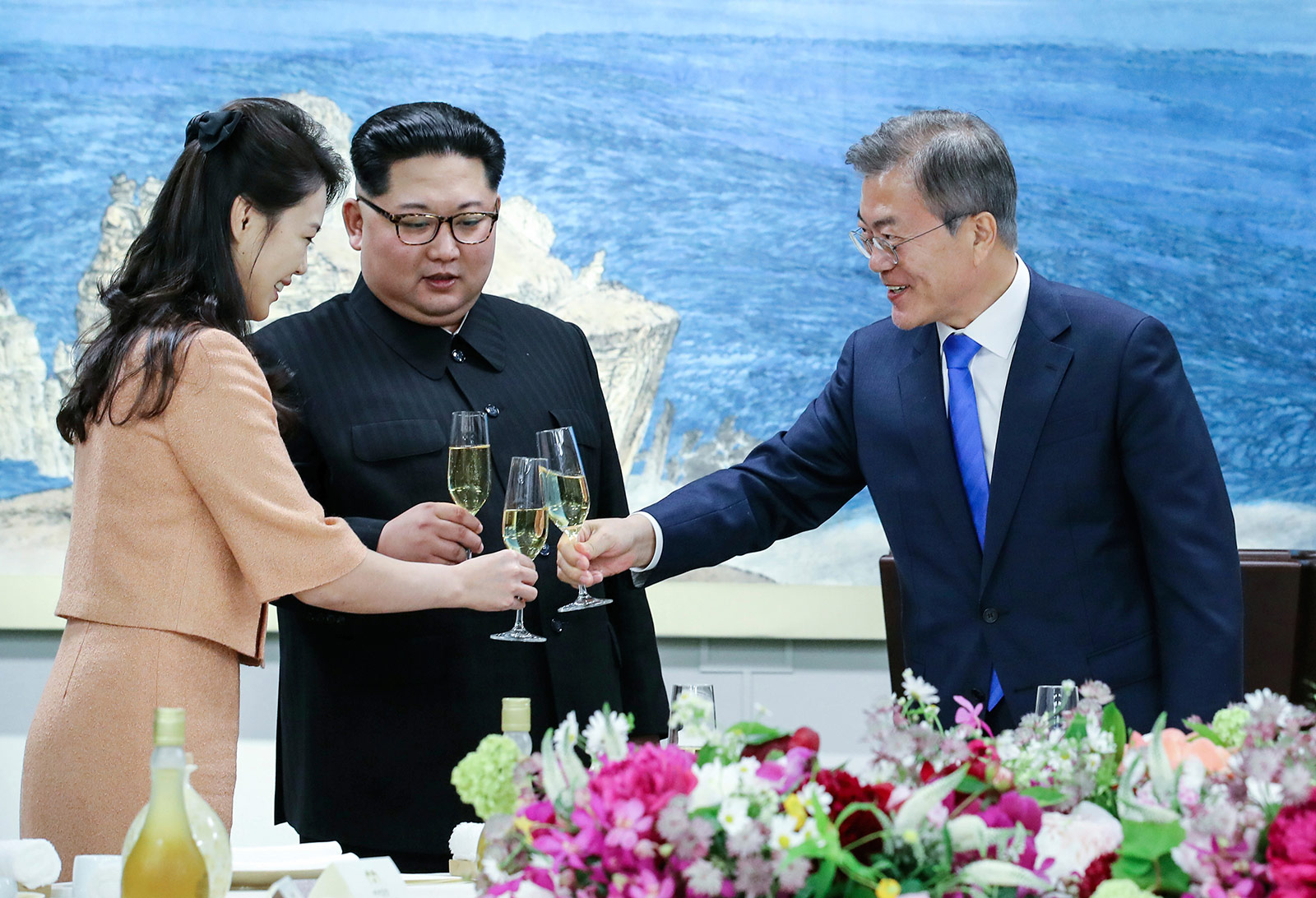 The summit In pictures: Cheers, applause and tears