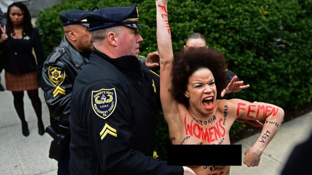 Topless woman who charged at Bill Cosby appeared on Cosby Show