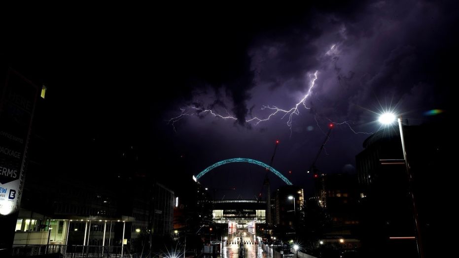 United Kingdom sees more than 60,000 lightning strikes during thunderstorms
