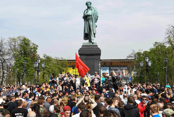 Russia protests: Anti-Putin demonstrators take to the streets - ‘he is NOT our Tsar’