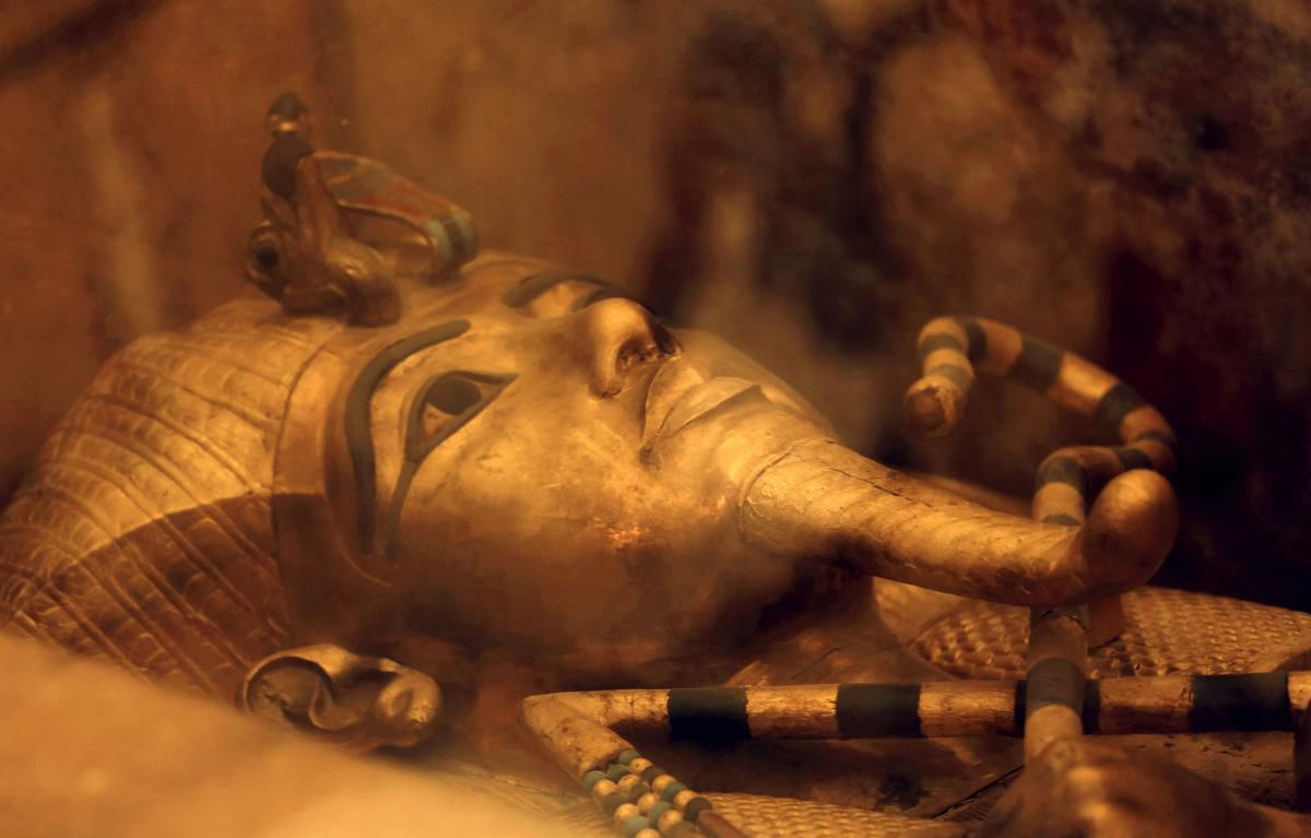 Egypt says there’s no hidden rooms in King Tut’s tomb after all