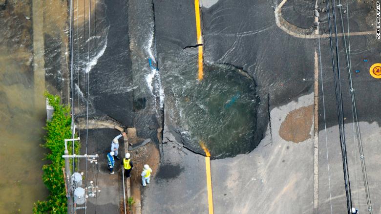 Japan quake kills 3