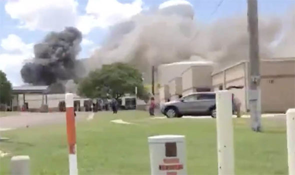 Huge EXPLOSION at Texas Hospital - building collapse leaves one dead and a dozen injured