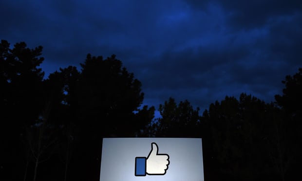 Facebook removes accounts amid fears of Russian meddling in US midterms