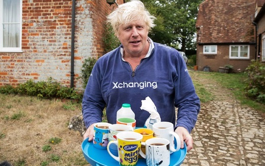 Boris Johnson Savaged As He Dodges Burka Questions And Makes Tea For Journalists