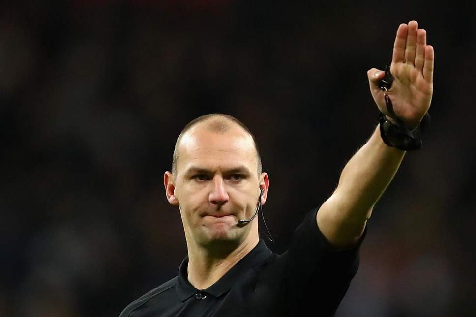 Referee Bobby Madley quits as Premier League match official
