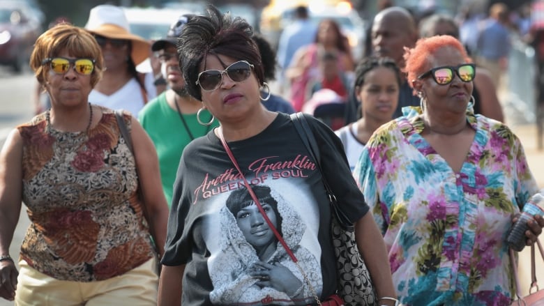 Public begins paying last respects to Aretha Franklin at Detroit African-American history museum