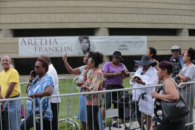 Public begins paying last respects to Aretha Franklin at Detroit African-American history museum