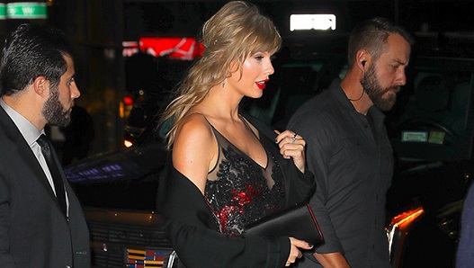 Taylor Swift Stuns In Sheer Gown As She Sneaks Into Joe Alwyns Movie Premiere For Rare Date Night