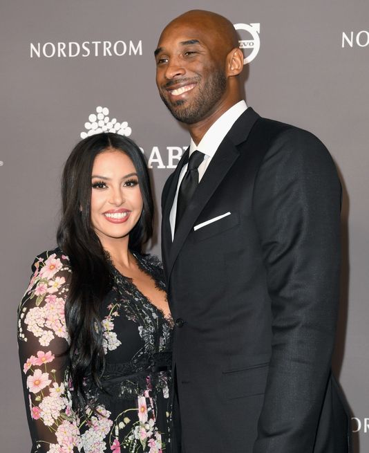 Kobe Bryant announces he and wife Vanessa expecting fourth baby girl