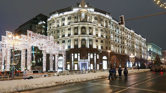 Moscow brings in fake snow in time for New Year festivities after record-breaking warm December
