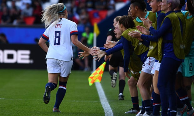Carli Lloyd scores double as USA sweep Chile aside to advance to last 16