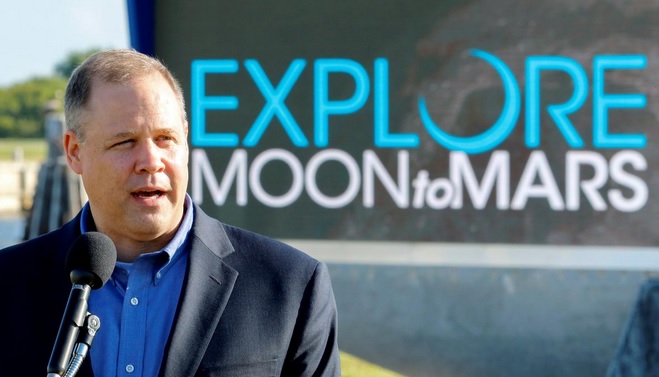 NASA boss says no doubt SpaceX explosion delays flight program