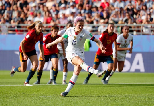 Megan Rapinoe scores two penalty kicks as USA edges Spain to advance to World Cup quarterfinals