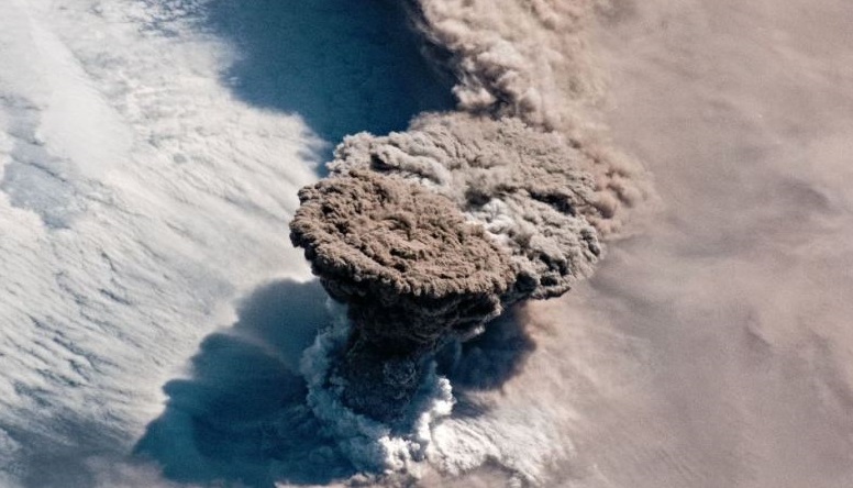 Astronauts snapped an incredible photo of a volcano erupting in the Pacific Ocean