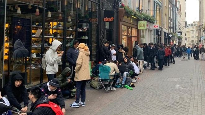 Yeezys: Thousands queue through night for Kanye West trainers