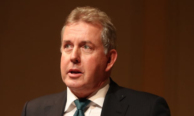 Kim Darroch quits as UK ambassador to US after Johnson remarks
