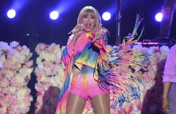 Taylor Swift vents over sale of her music catalog