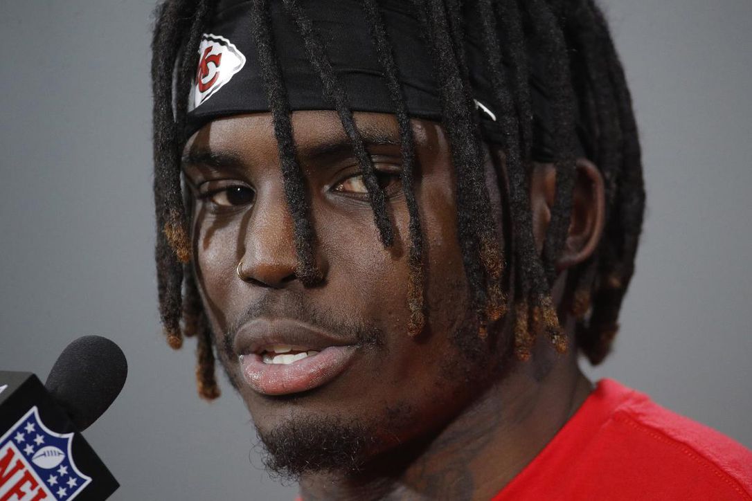 NFL won’t suspend Chiefs’ Tyreek Hill in case involving son