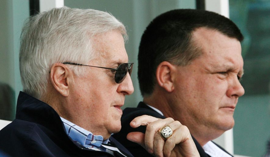 Hank Steinbrenner, Yankees co-owner, dies at 63