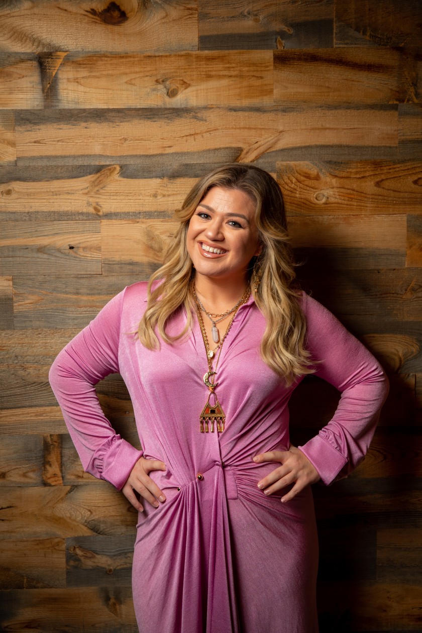 Kelly Clarkson wants to light up Americas life, even on the days she feels dark